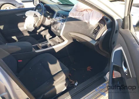 2015 Nissan Altima 2.5 Sv z USA, uszkodzony, nr VIN 1N4AL3AP8FC223277